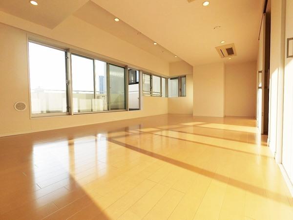 港区赤坂７丁目のマンション