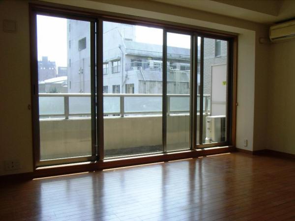 港区白金２丁目のマンション