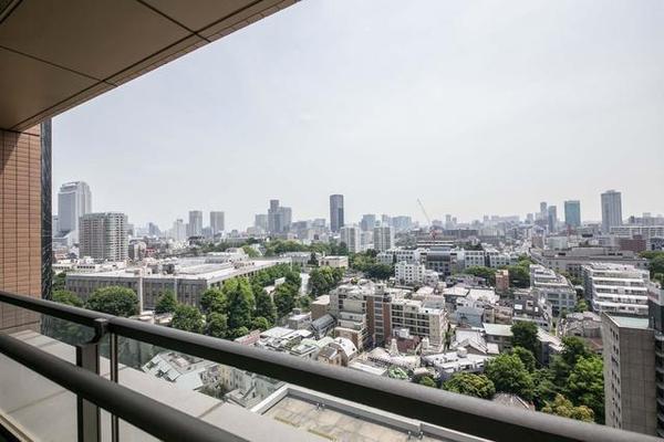 港区三田１丁目のマンション