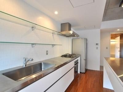 港区赤坂６丁目のマンション