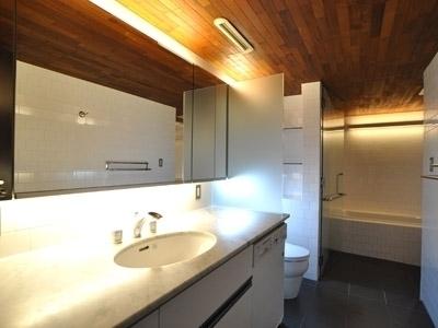 港区赤坂６丁目のマンション