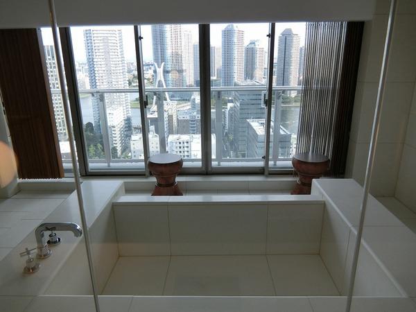 中央区新川２丁目のマンション
