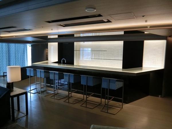 中央区新川２丁目のマンション