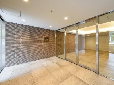 渋谷区富ヶ谷２丁目のマンション