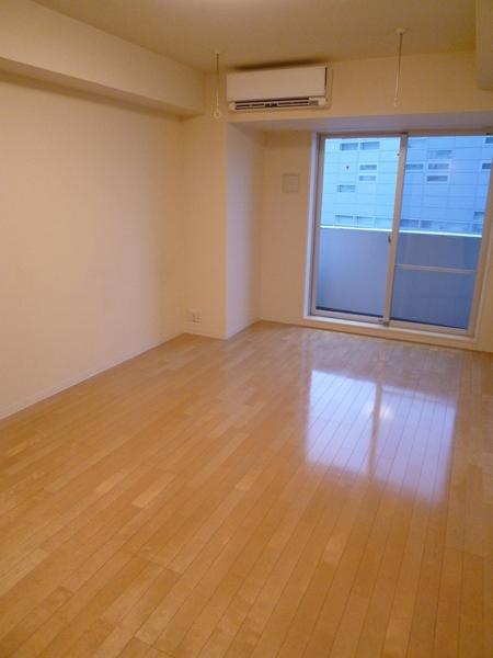 渋谷区代々木１丁目のマンション