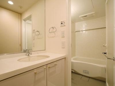 港区南青山４丁目のマンション