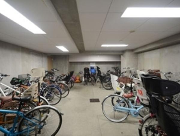千代田区麹町２丁目のマンション