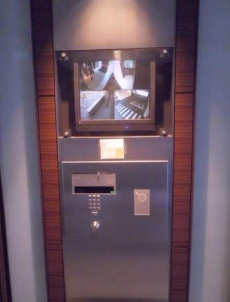 中央区日本橋本町３丁目のマンション