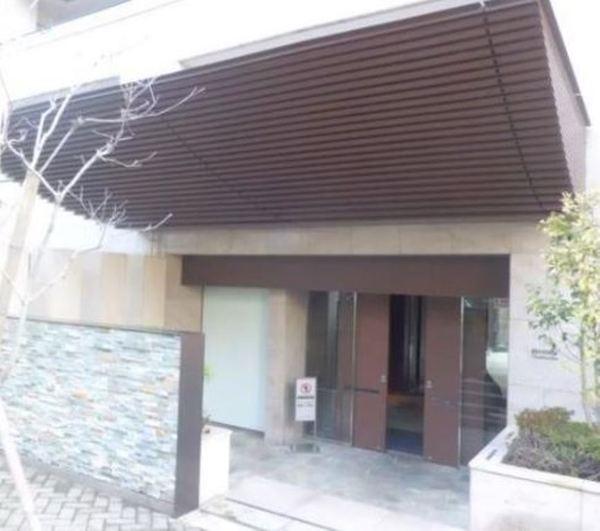 中央区日本橋本町３丁目のマンション