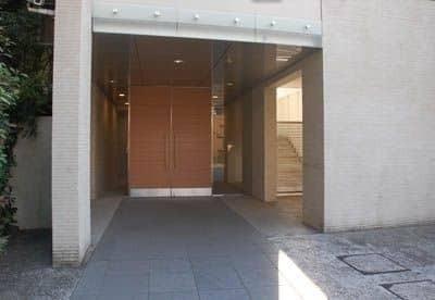 渋谷区神宮前３丁目のマンション