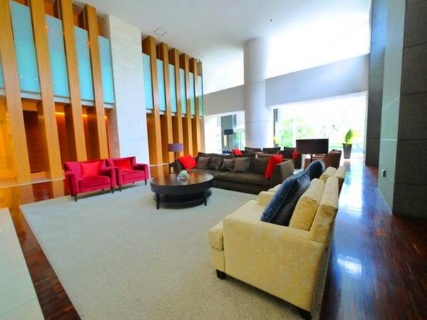 THECENTERTOKYO