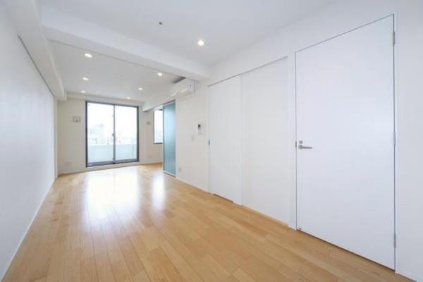 港区三田５丁目のマンション