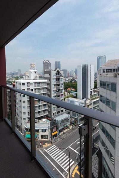 港区南青山６丁目のマンション