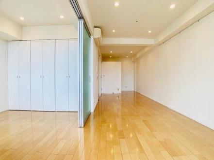 港区三田５丁目のマンション