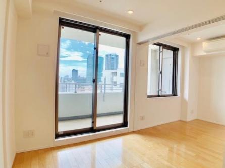 港区三田５丁目のマンション