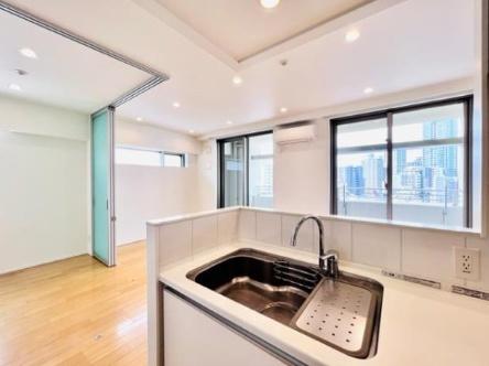 港区三田５丁目のマンション