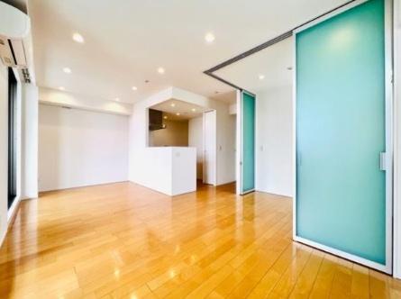 港区三田５丁目のマンション