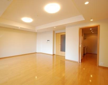 港区六本木１丁目のマンション