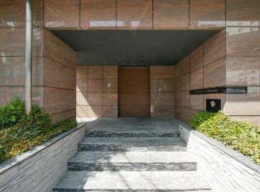 目黒区青葉台４丁目のマンション