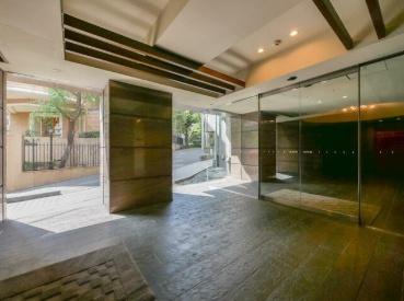 目黒区青葉台４丁目のマンション