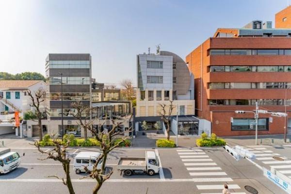 渋谷区鉢山町のマンション