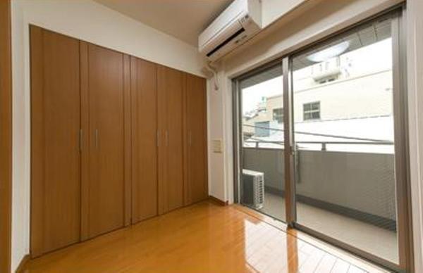 中央区八丁堀３丁目のマンション