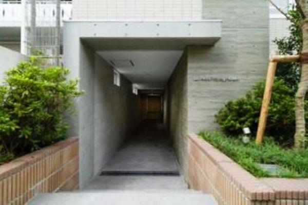 渋谷区代々木５丁目のマンション