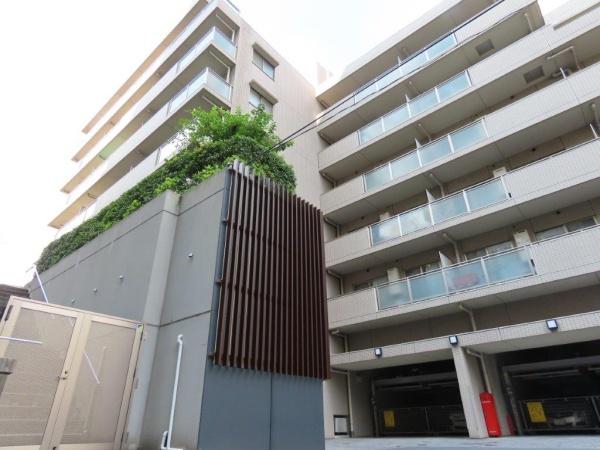 港区三田３丁目のマンション
