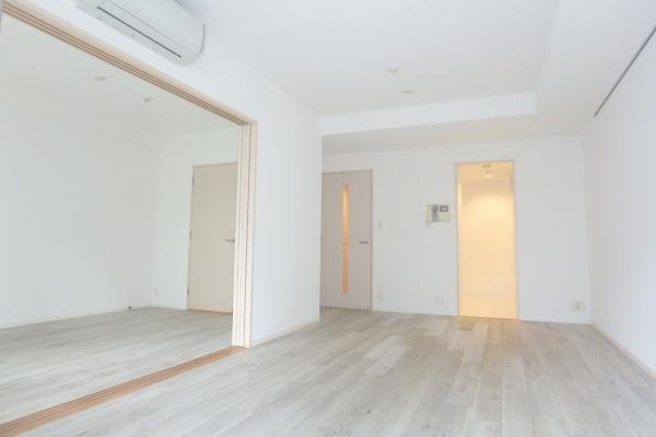 港区三田３丁目のマンション
