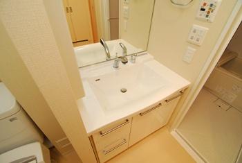 江東区豊洲３丁目のマンション