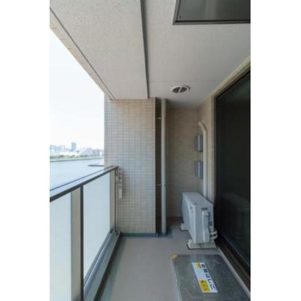 中央区新川２丁目のマンション