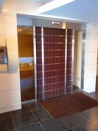 渋谷区富ヶ谷２丁目のマンション