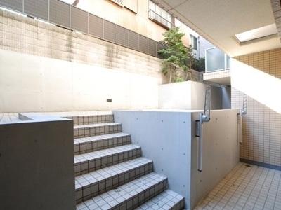 渋谷区富ヶ谷２丁目のマンション