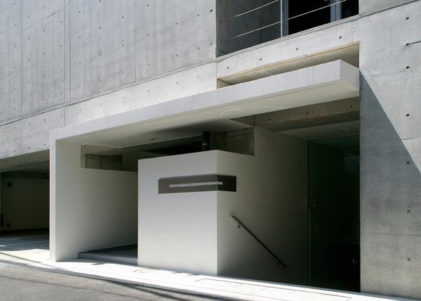 港区西麻布３丁目のマンション