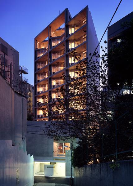 港区西麻布３丁目のマンション