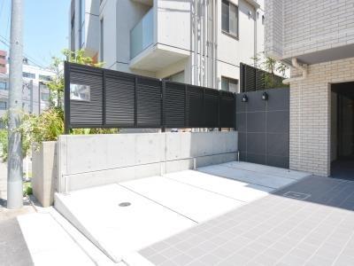 目黒区上目黒３丁目のマンション