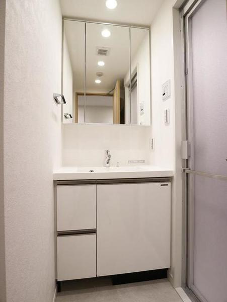 中央区日本橋箱崎町のマンション