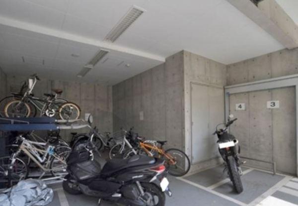 渋谷区富ヶ谷１丁目のマンション
