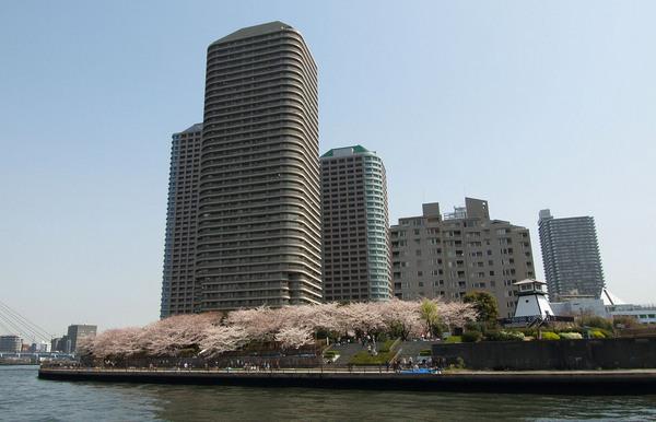 リバーポイントタワー