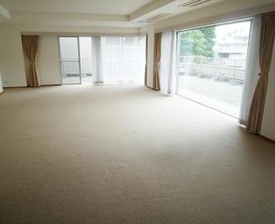 世田谷区瀬田１丁目のマンション