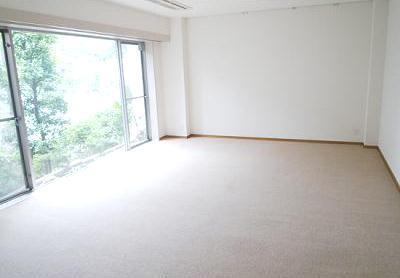 世田谷区瀬田１丁目のマンション