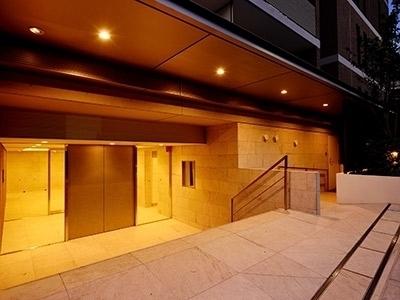 渋谷区富ヶ谷２丁目のマンション