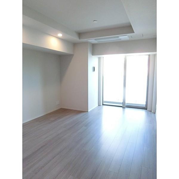 港区三田２丁目のマンション