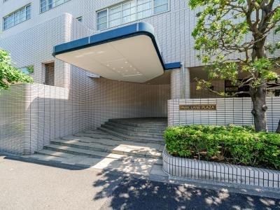 渋谷区神宮前２丁目のマンション