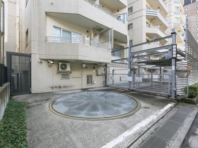 港区六本木２丁目のマンション