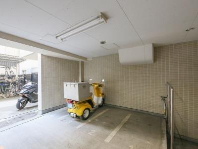 港区六本木２丁目のマンション