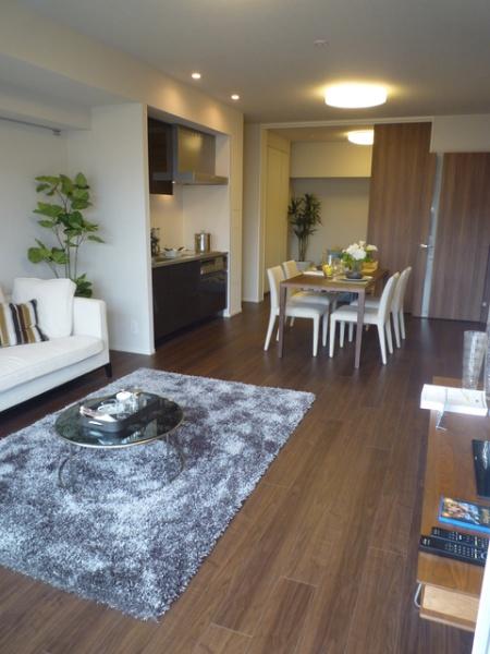 渋谷区本町４丁目のマンション