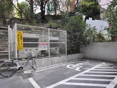 港区六本木３丁目のマンション
