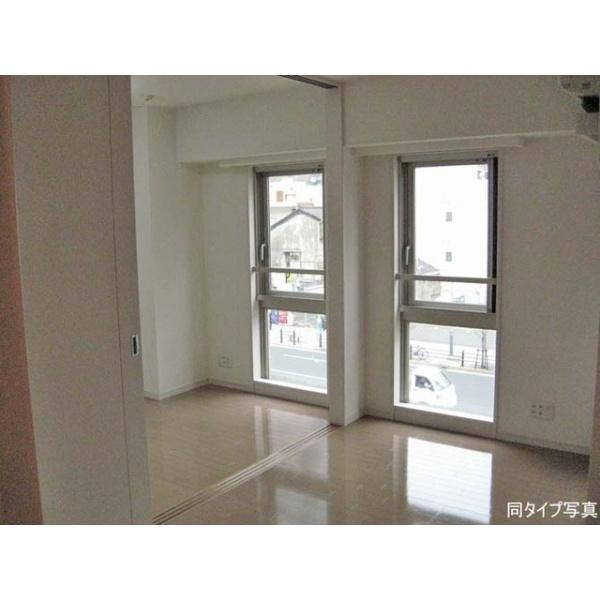 港区三田２丁目のマンション