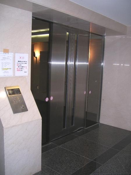 港区三田５丁目のマンション